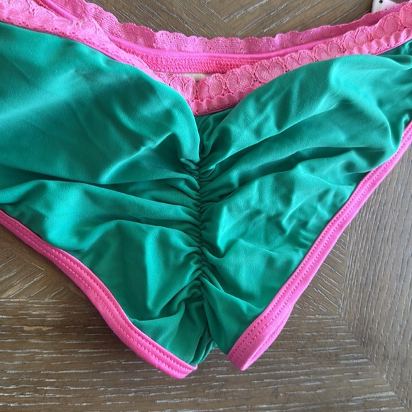 Doll Green and Pink Bikini with bows - Picture 4 of 5